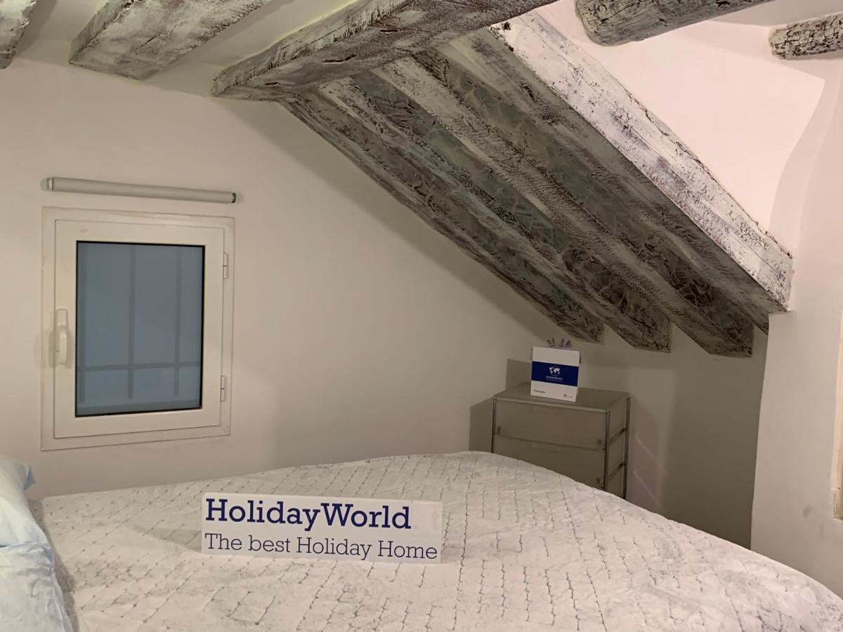 House Pellicceria By Holiday World Genoa Bagian luar foto